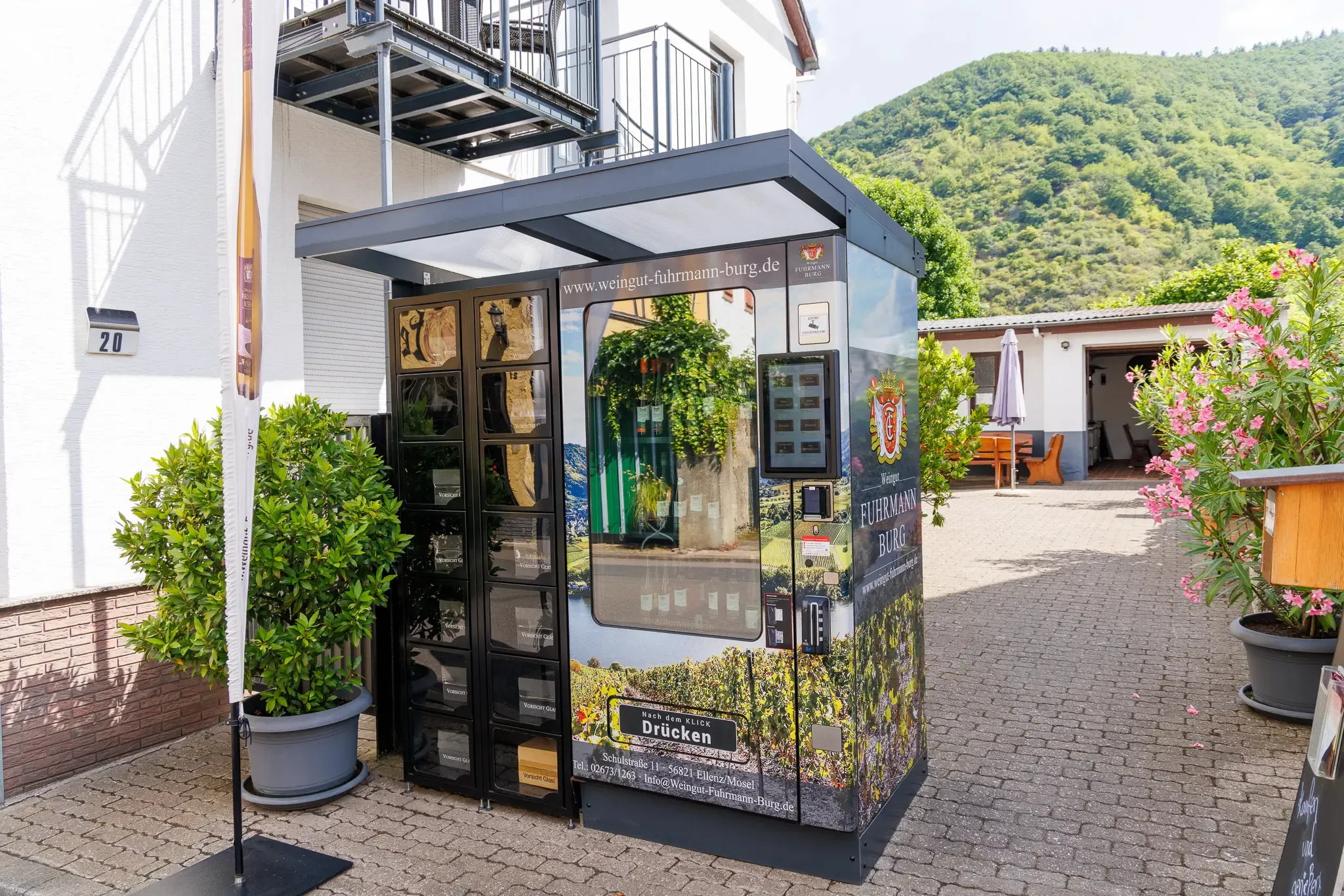 Weinautomat in Ellenz - Fuhrmann-Burg